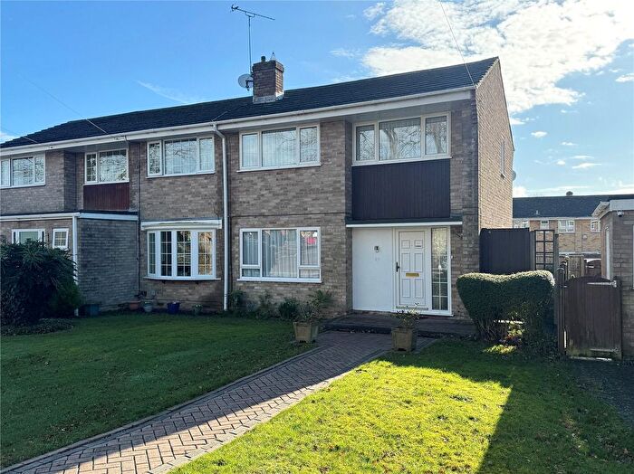 3 Bedroom Semi-Detached House For Sale In Hill Park Road, Fareham, Hampshire, PO15