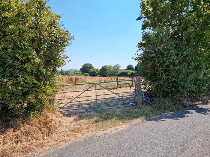 Property For Sale In Winchester Road, Petersfield, GU32