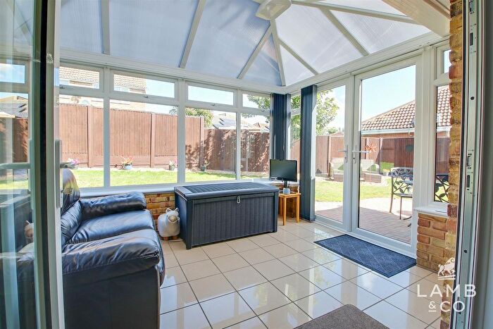2 Bedroom Detached Bungalow For Sale In Highlands Grove, Great Clacton, CO15