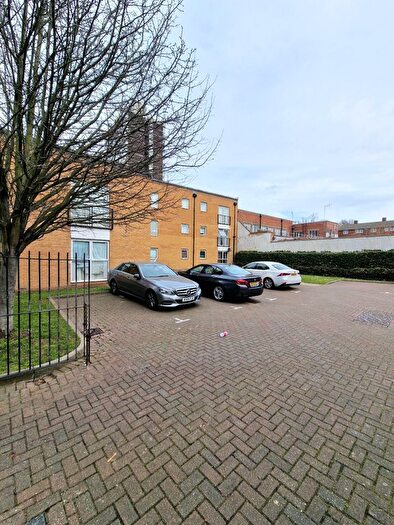 2 Bedroom Flat To Rent In Candlelight Court, Romford Road, Stratford, E15