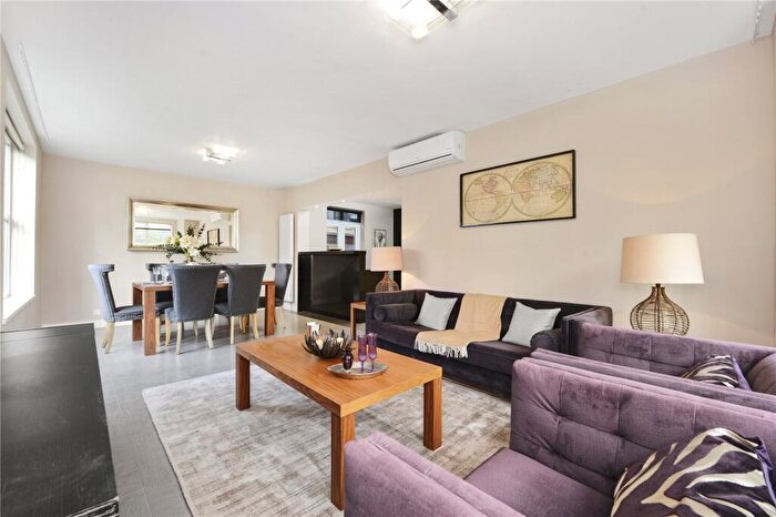 3 Bedroom Apartment To Rent In St Johns Wood Park, London, NW8