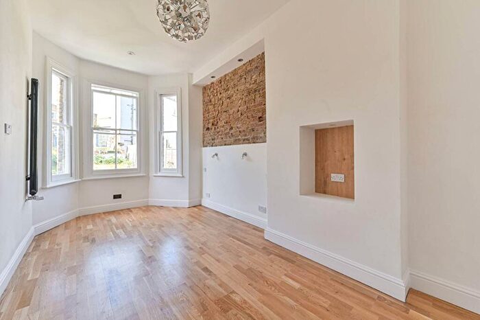 1 Bedroom Flat For Sale In Devonshire Road, Forest Hill, London, SE23