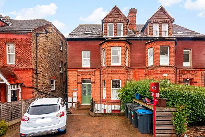 2 Bedroom Flat For Sale In Maberley Road, Crystal Palace, London, SE19