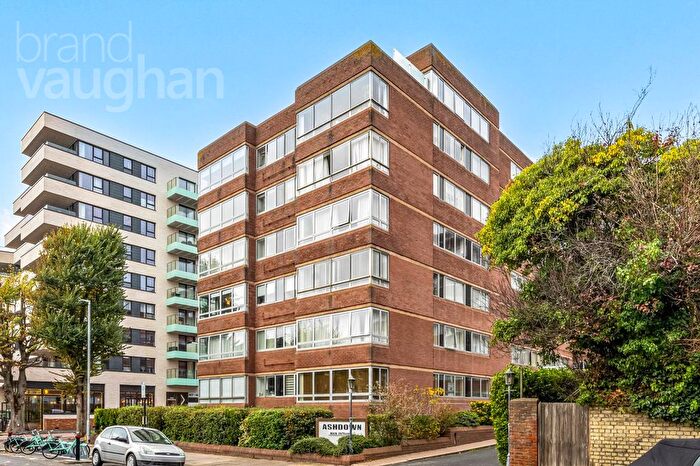 2 Bedroom Flat For Sale In Ashdown, Eaton Road, Hove, BN3