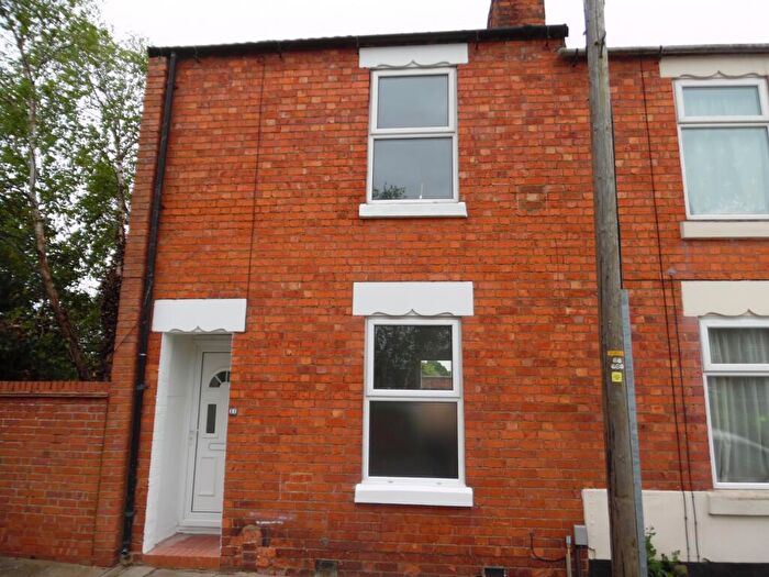 2 Bedroom End Of Terrace House To Rent In Sandhill Road, St James, NN5