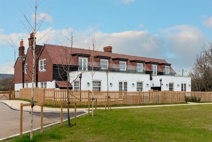 1 Bedroom Apartment For Sale In Horsham Road, Beare Green, RH5