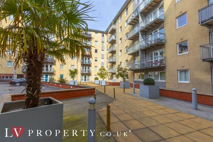 2 Bedroom Flat To Rent In The Quartz, Hall Street, Birmingham, B18