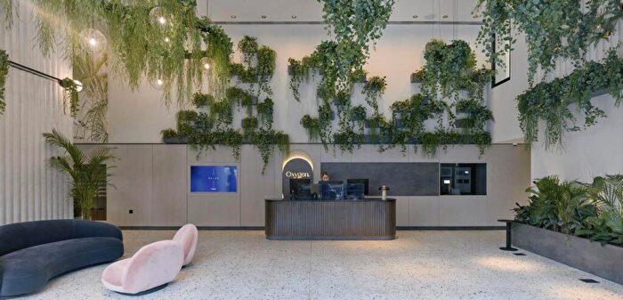 2 Bedroom Apartment To Rent In Oxygen Tower, Store Street, Manchester, Manchester, M1