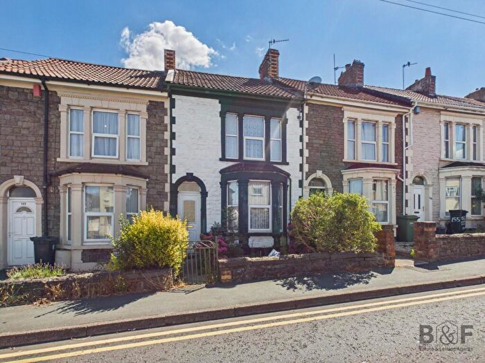 2 Bedroom Terraced House For Sale In Soundwell Road, Soundwell, BS16