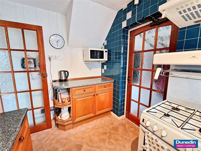 3 Bedroom Semi-Detached House For Sale In Wellman Croft, Selly Oak, Birmingham, B29