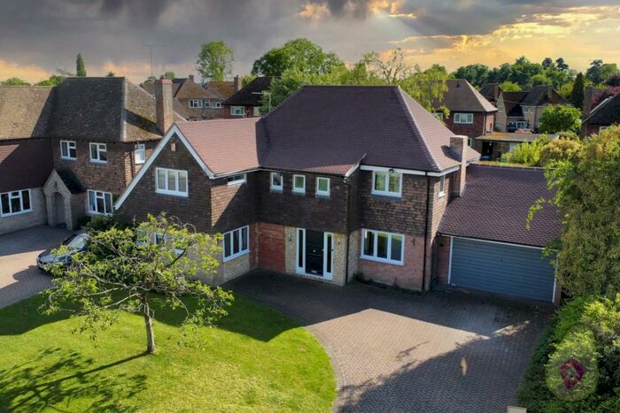 4 Bedroom Detached House For Sale In Mayflower Close, Hartwell, Buckinghamshire, HP17