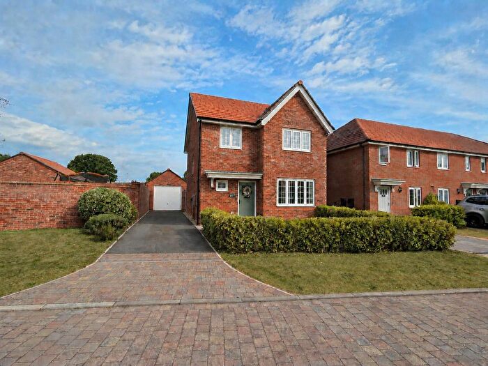 4 Bedroom Detached House For Sale In Hyacinth Close, Holmes Chapel, CW4