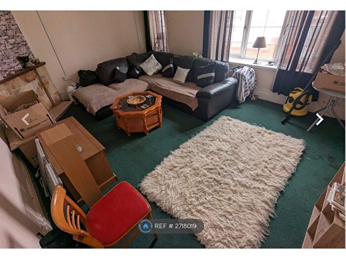 1 Bedroom Flat To Rent In Pentrepoeth Road, Morriston, Swansea, SA6