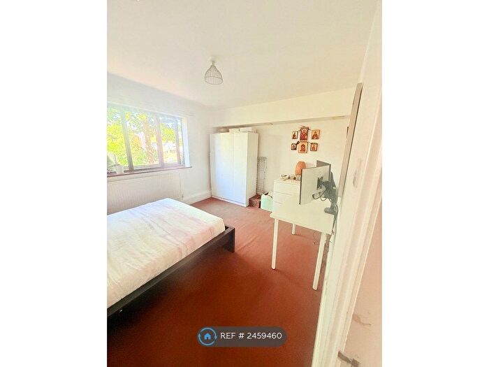 1 Bedroom Flat To Rent In Charlton Church Lne, London, SE7