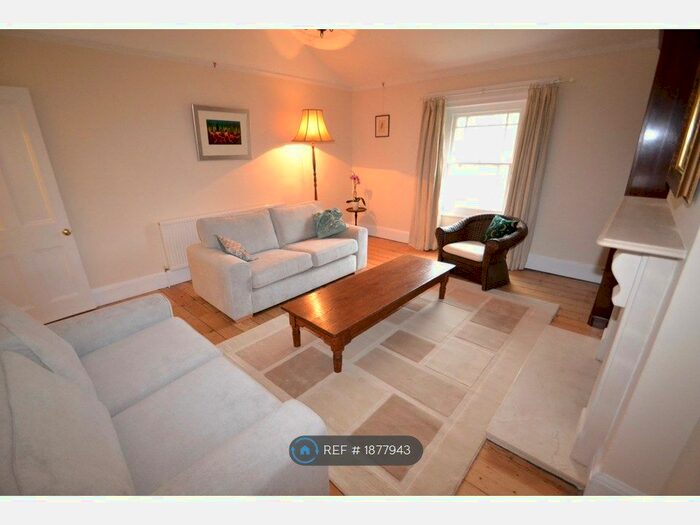 1 Bedroom Flat To Rent In Granville Park, London, SE13