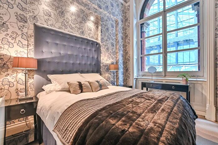 2 Bedroom Flat For Sale In St Pancras Chambers, King's Cross, London, NW1