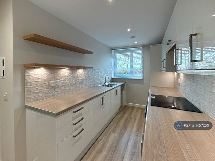 2 Bedroom Flat To Rent In Balcarres Avenue, Glasgow, G12