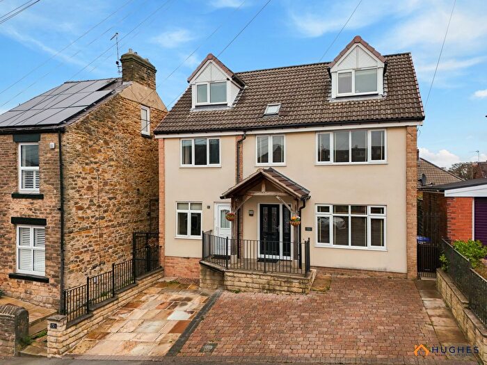 4 Bedroom Detached House For Sale In Linaker Road, Walkley, Sheffield, S6