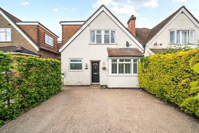 3 Bedroom Semi Detached House To Rent In Fairfax Road, Woking, Surrey, GU22