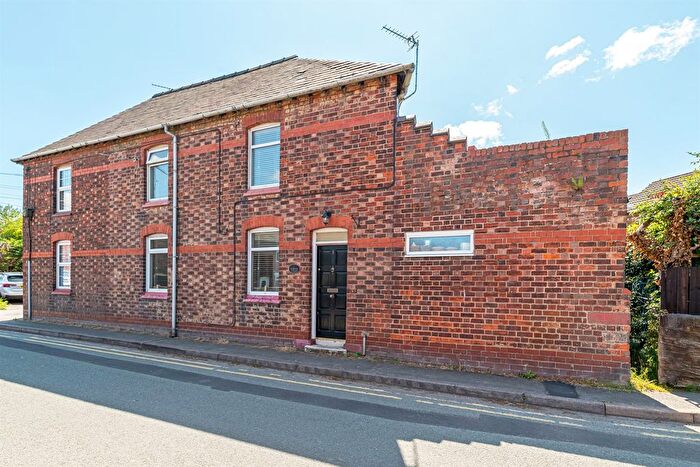 2 Bedroom End Of Terrace House For Sale In Moreton Terrace, Frodsham, WA6