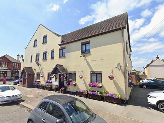 1 Bedroom Apartment To Rent In Leigh On Sea, SS9