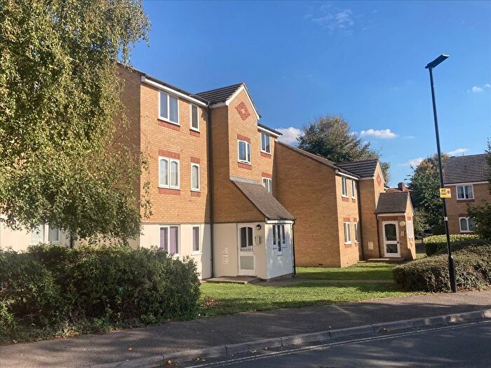 1 Bedroom Flat To Rent In Redford Close, Feltham, TW13
