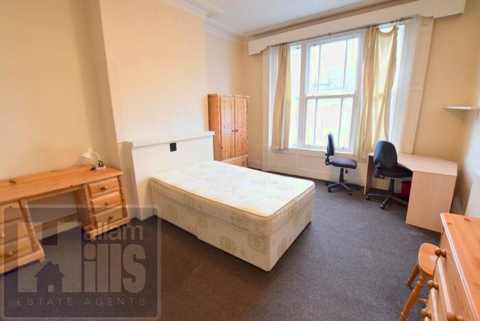 4 Bedroom Flat To Rent In Fulwood Road, Sheffield, South Yorkshire S10