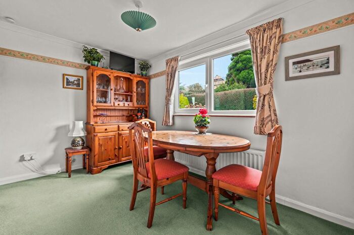 4 Bedroom Detached House For Sale In Green Park Way, Chillington, TQ7