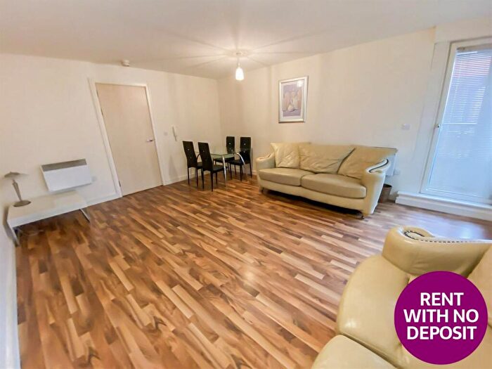 2 Bedroom Flat To Rent In The Quadrangle, Lower Ormond Street, Southern Gateway, Manchester, M1