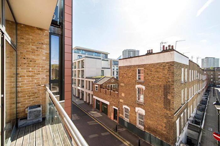 2 Bedroom Flat To Rent In Friend Street, London, EC1V