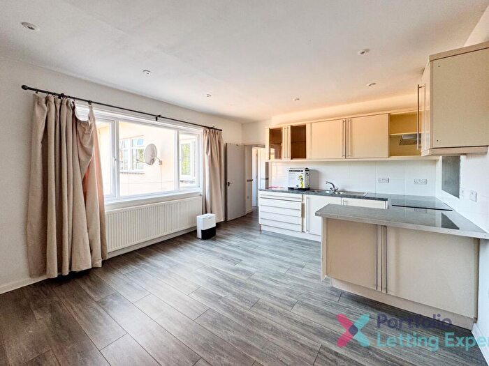 1 Bedroom Flat To Rent In Sea Road, Boscombe, BH5