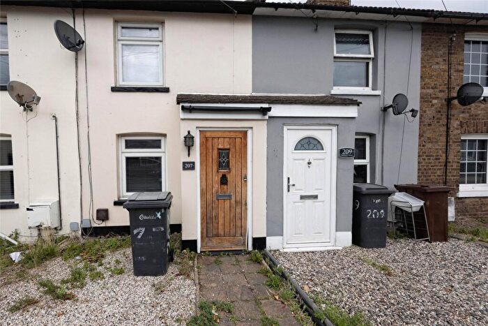2 Bedroom Terraced House To Rent In Baddow Road, Essex, CM2