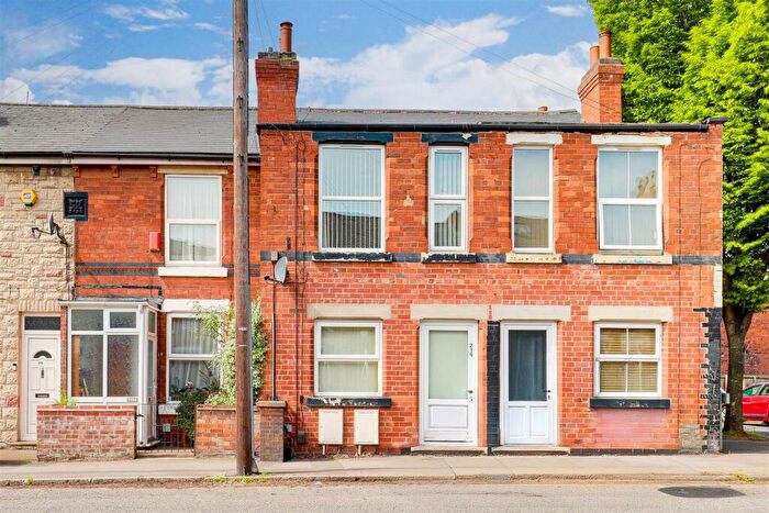 2 Bedroom Flat To Rent In Vernon Road, Old Basford, Nottingham, NG6