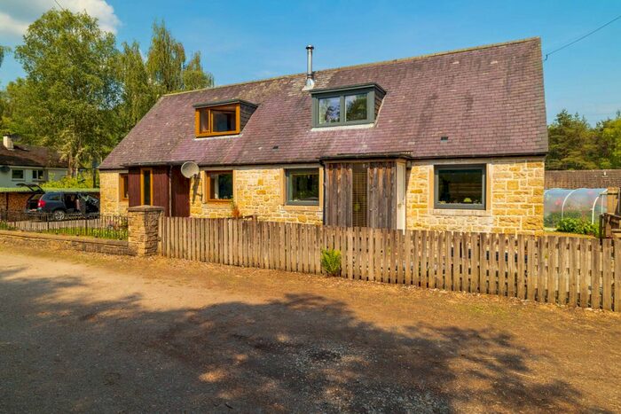 3 Bedroom Semi-Detached House For Sale In Bhlaraidh Cottages, Glenmoriston, Highland, IV63