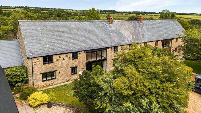 5 Bedroom Barn Conversion For Sale In Springfields Astwick, Croughton, NN13