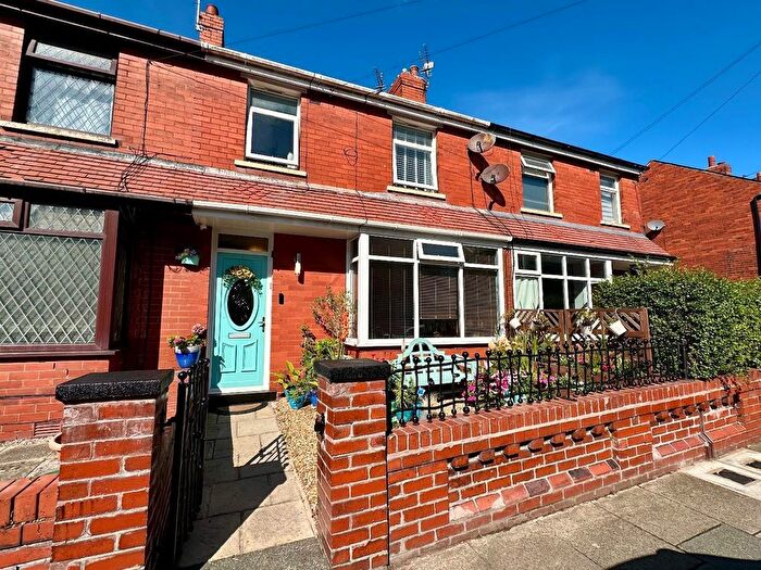 3 Bedroom Terraced House For Sale In Canterbury Avenue, Blackpool, FY3