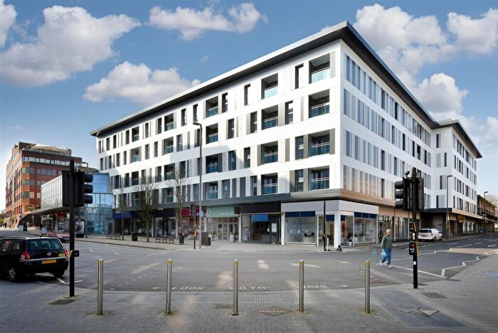 1 Bedroom Apartment To Rent In High Street, Redhill, RH1