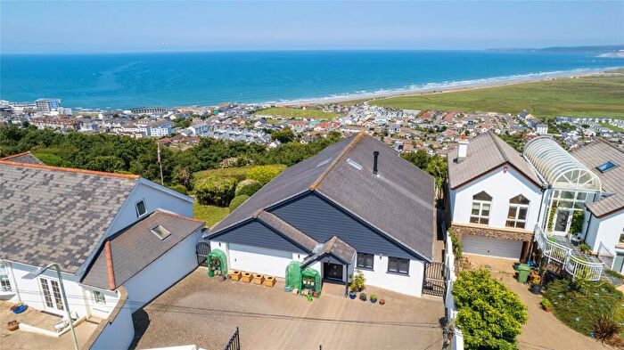 4 Bedroom Detached House For Sale In Bay View Road, Northam, Bideford, Devon, EX39