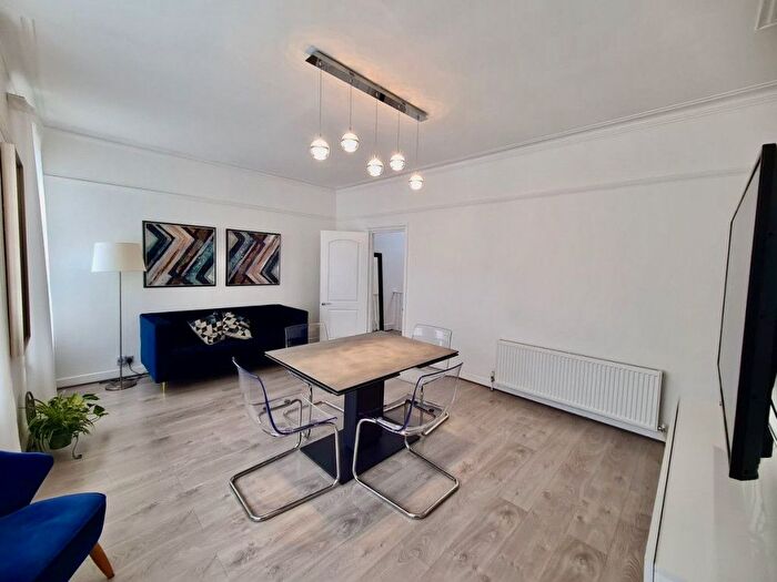 2 Bedroom Flat To Rent In St. Johns Avenue, London, NW10