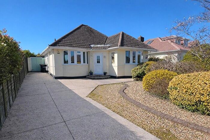 3 Bedroom Detached Bungalow For Sale In Barton Drive, Barton On Sea, New Milton, Hampshire., BH25