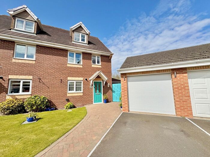 4 Bedroom Town House For Sale In Douglas Way, Murton, Seaham, County Durham, SR7