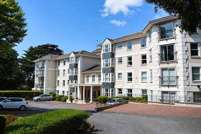 2 Bedroom Flat For Sale In Asheldon Road, Wellswood, Torquay, Devon, TQ1