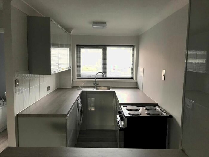 1 Bedroom Flat To Rent In Chidham Drive, Havant, PO9