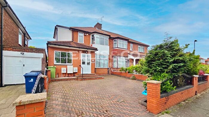 1 Bedroom Flat To Rent In Whitton Avenue East, Greenford, UB6