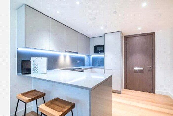 Studio To Rent In Ariel House, Vaughan Way, London, E1W