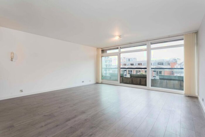 Studio To Rent In Barbican, London EC2Y