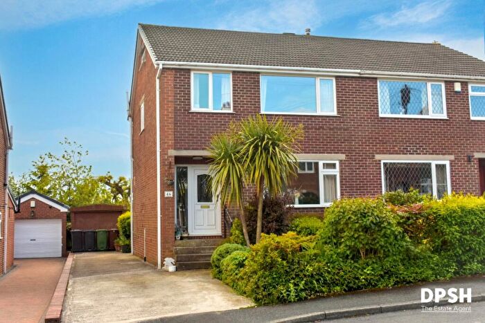 3 Bedroom Semi-Detached House For Sale In Highfield Close, Gildersome, Leeds, LS27