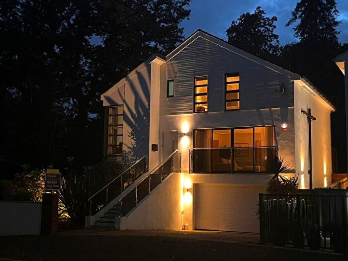 4 Bedroom Detached House For Sale In Brownsea View Avenue, Lilliput, BH14