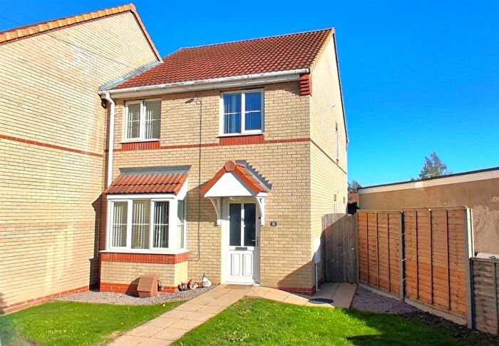 3 Bedroom Semi-Detached House For Sale In Sandpit Road, Thorney, Peterborough, PE6