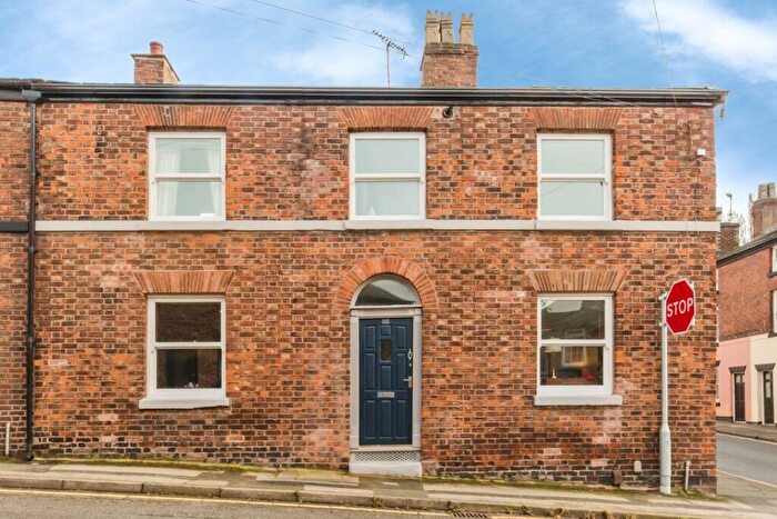 2 Bedroom End Of Terrace House For Sale In Bridge Street, Macclesfield, Cheshire, SK11